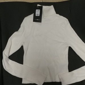 Taylor crop turtle neck sweater